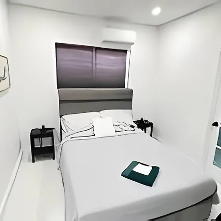 Private Rooms Close To Miami Airport - Free Parking - 01